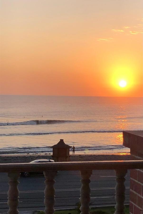 Pointbreak Surf Camp Hostel Хуанчако Екстериор снимка