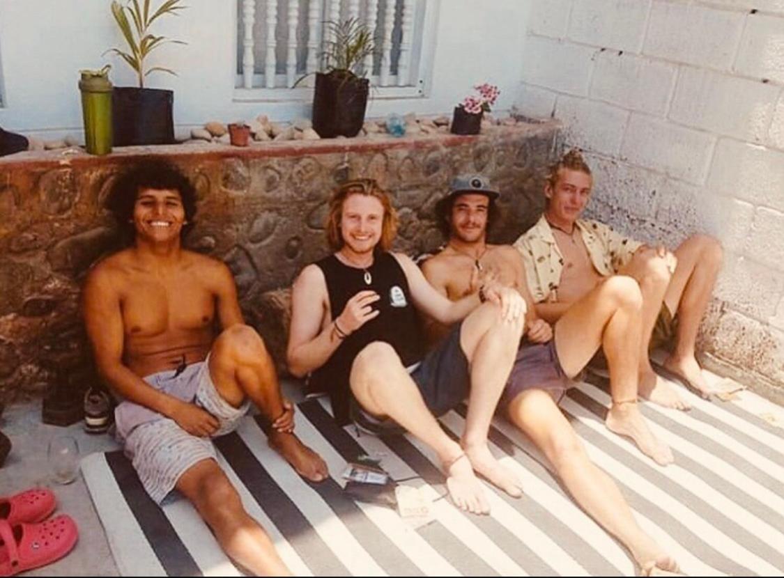 Pointbreak Surf Camp Hostel Хуанчако Екстериор снимка